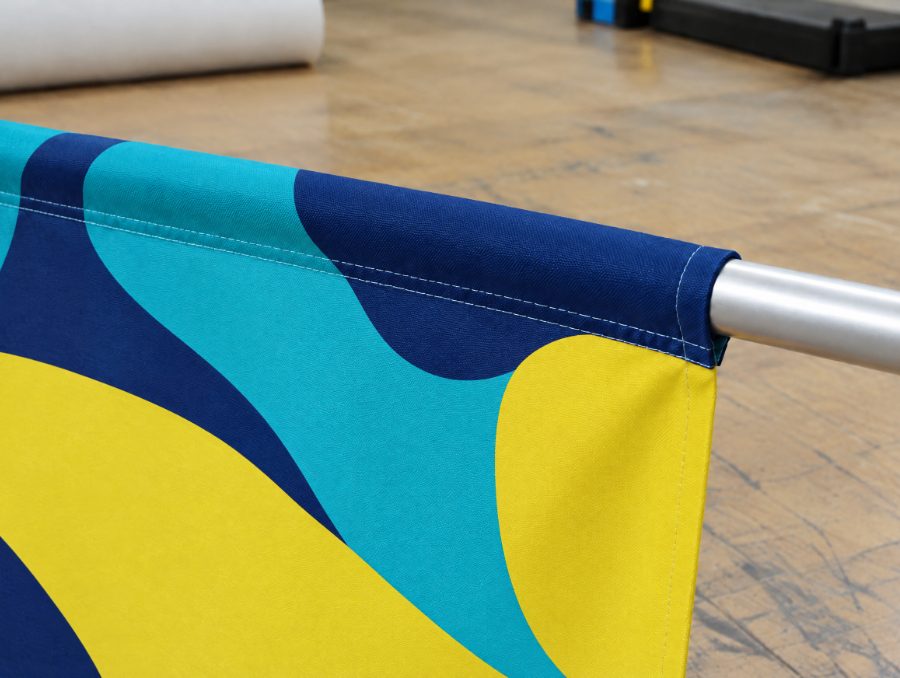 Hohlsaum mit Aluminiumstange