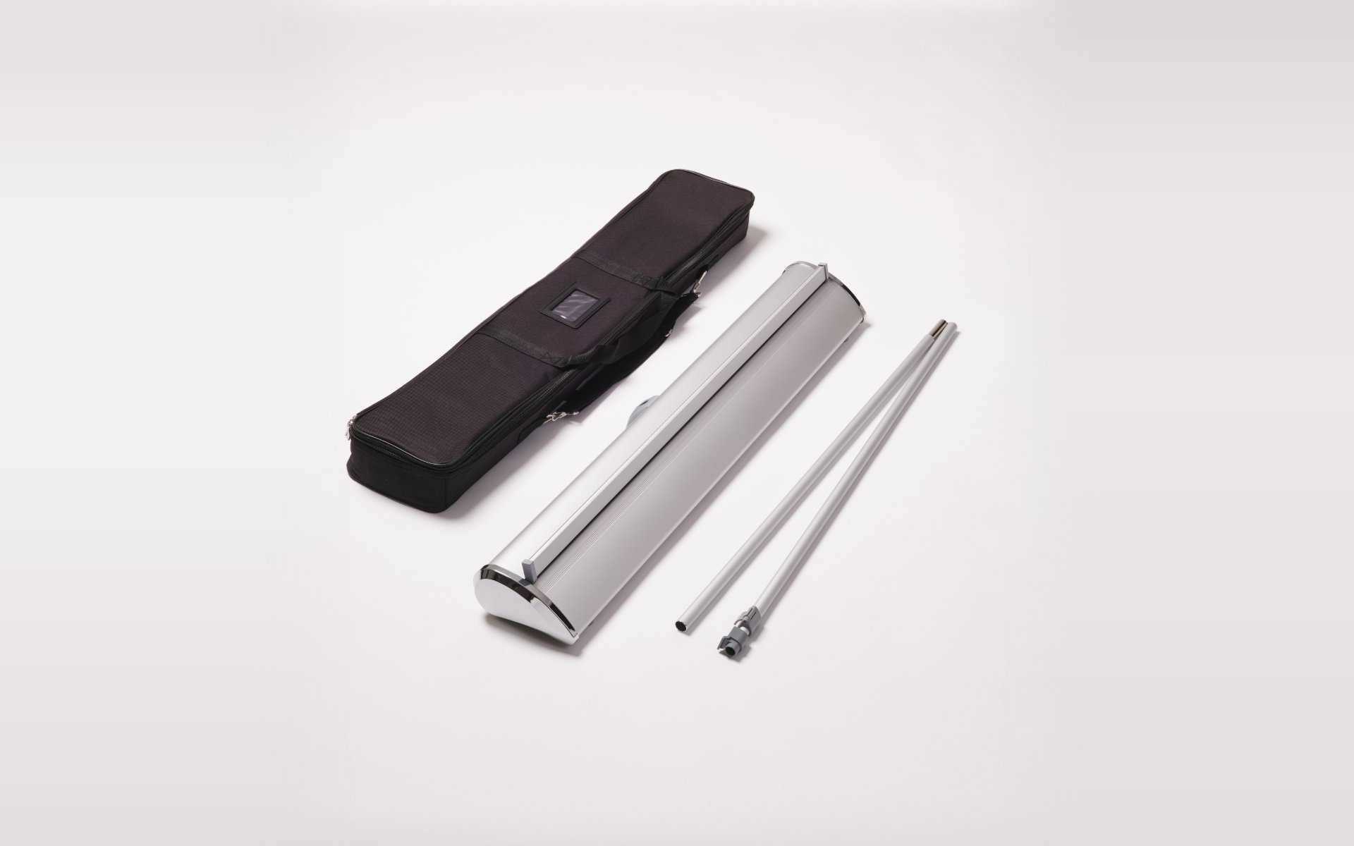 Lieferumfang Roll-Up Premium: Tasche, Kassette und Teleskopstange